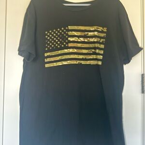 Black Battle Space XL T-Shirt with Camouflage Flag Design